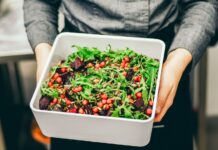 Friske salater – perfekt som tilbehør til grillmad