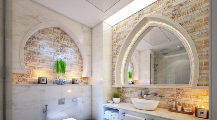 Moderne Badeværelsesindretning: Nøgleelementer for Komfort og Stil