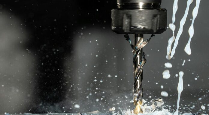 Introduktion til CNC-bearbejdning: En revolution i fremstillingsindustrien
